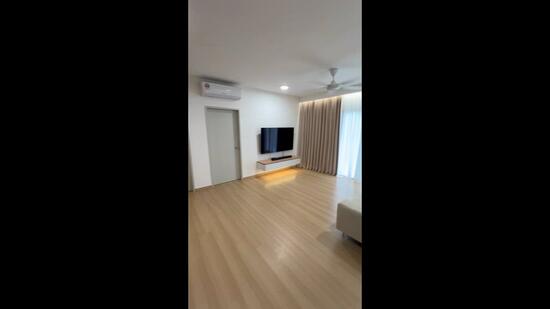 Media gallery image