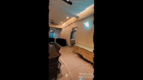 Media gallery image