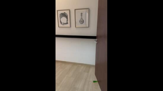 Media gallery image