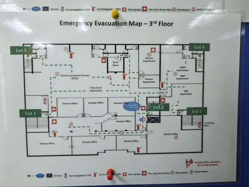 Shop / Office untuk Dijual di Taman Sungai Besi Indah, Seri Kembangan oleh Candy Soon - iProperty.com.my