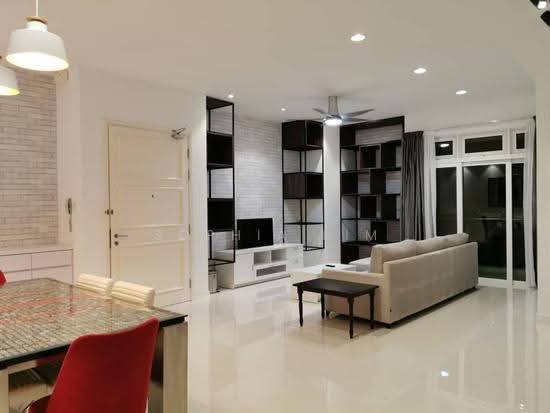 Riverine Sapphire, Kuching