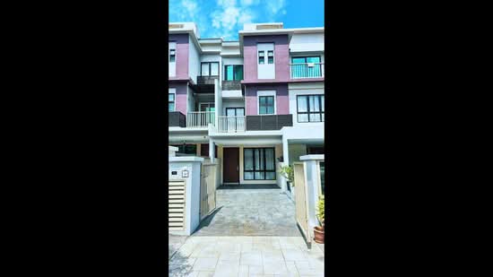 Townhouse for Sale in Bandar Puteri Bangi, Bangi by KW Loke - iProperty.com.my
