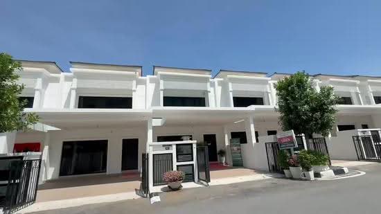 3-storey Terraced House for Sale in Kawasan Perumahan Sungai Emas, Batu Ferringhi by Lynn Teng - iProperty.com.my